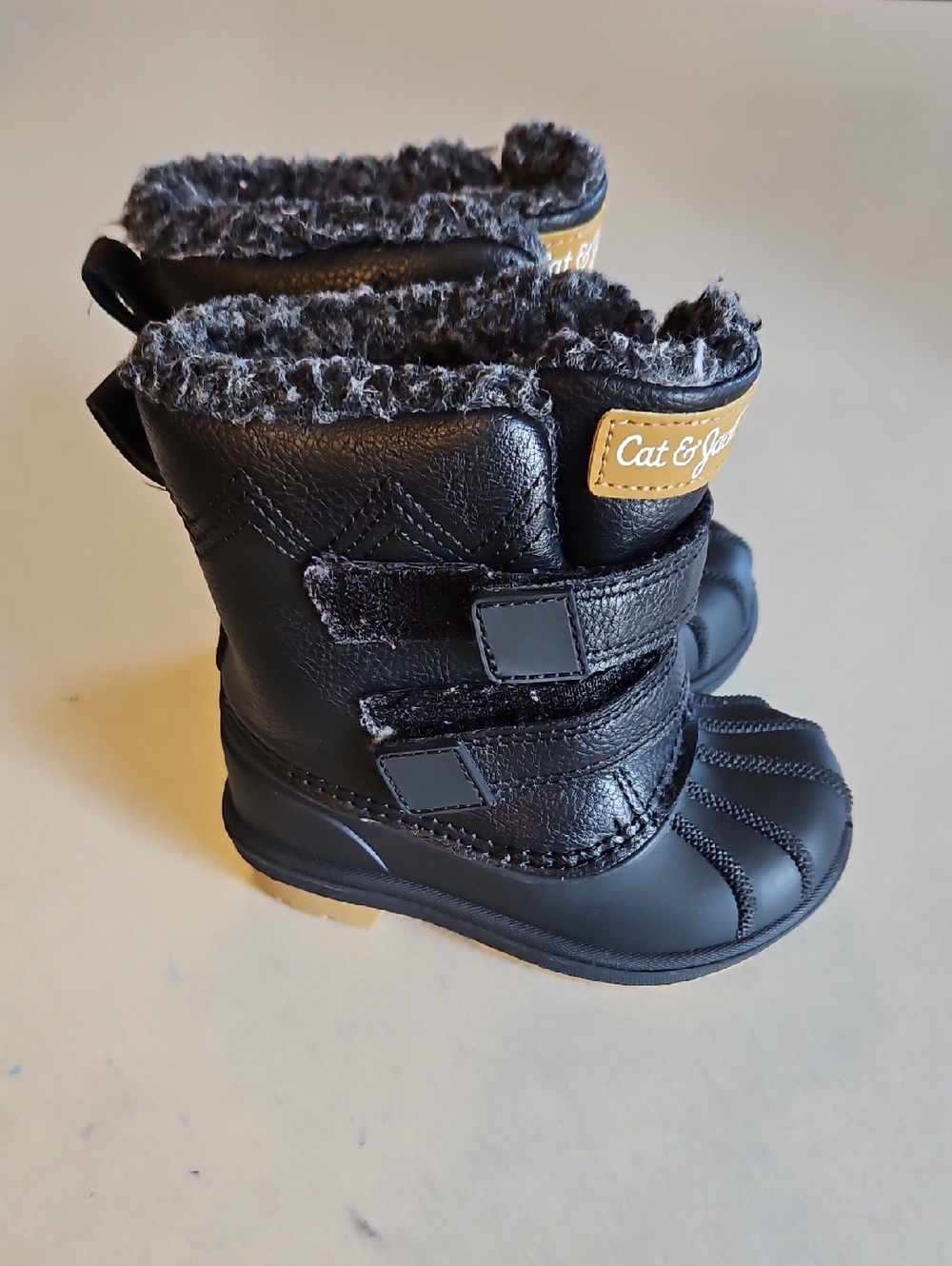 Cat & Jack Black Snowboots